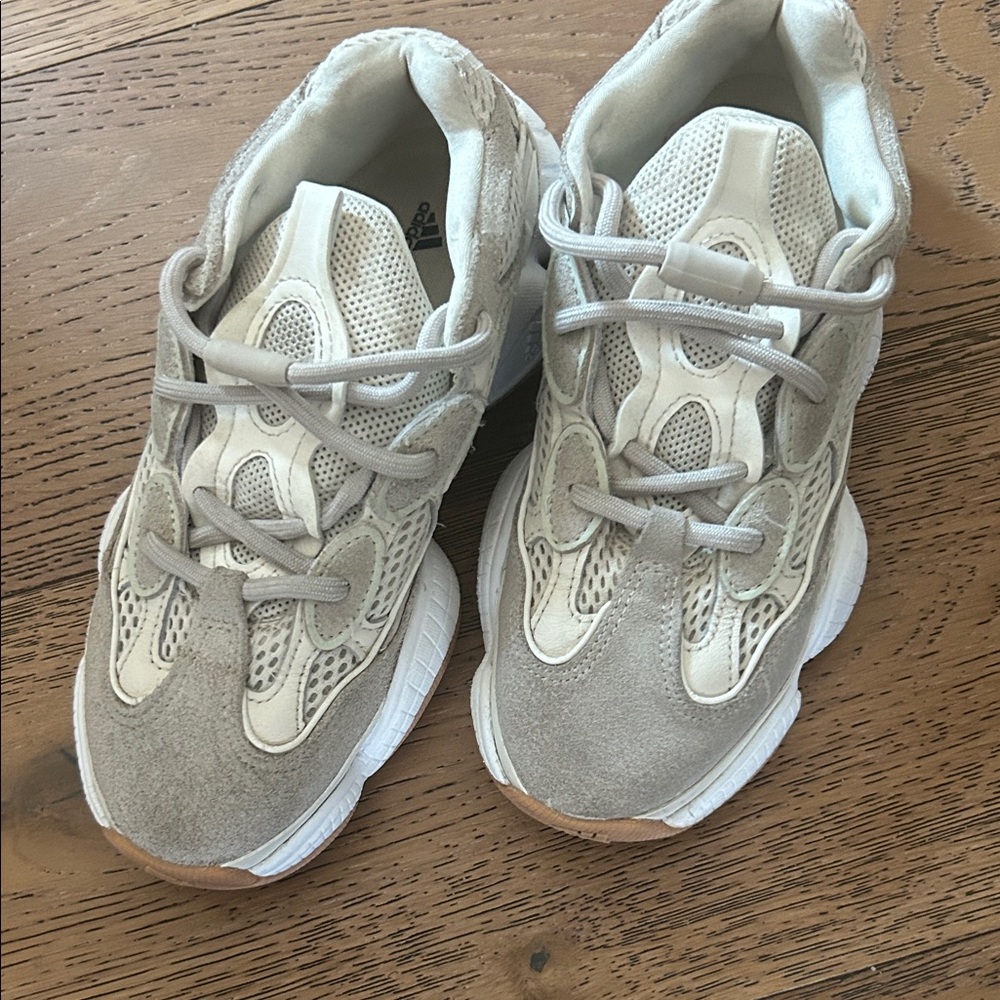 Yeezy Kids Sneakers in Cream and Gray